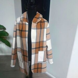 Women's Plaid Hooded Jacket Size Large.